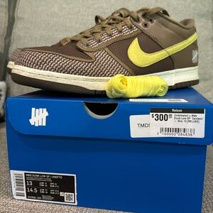 Nike Dunk Low SP Undefeated men’s size 13 in box extra laces canteen/lemon frost